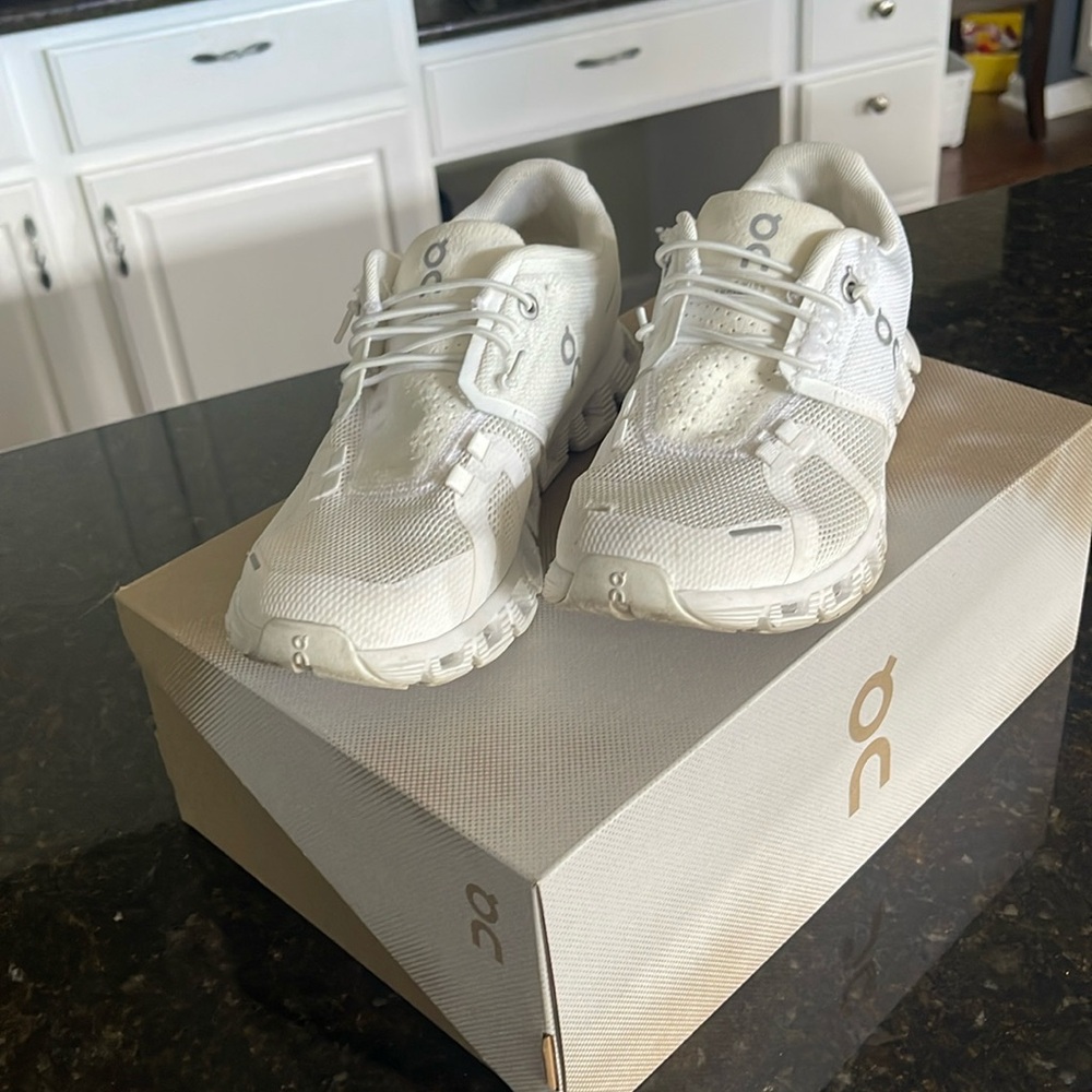 On cloud 5 women’s shoes